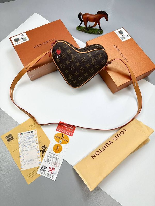 Louis Vuitton Women Coeur Game On Love Brown Bag Fake Reps Sale UK Woman First Copy Cheap Price Fakes Replica Handbag Women's Luxury Reps Leather Belt Minibag 1st Copies Rep Heart Shape Bags Ladies 1:1 LV Brand Logo AAA Duplicate 