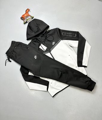 Rep Replica Fake Man Mans Duplicate Track Suit Copy Cheap Suits Sale UK Reps with Trousers CU4490-010 Trouser Zip CU4490-491