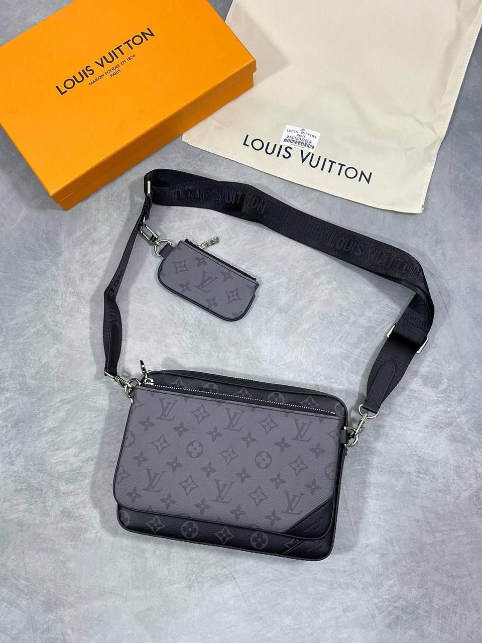 Louis Vuitton Man Trio Messenger Leather Black Bag Fake Rep Sale UK Men First Copy Cheap Price Replica Crossbody Bags Men's Fakes Luxury 1st Copies LV Brand Logo 1:1 Reps AAA Best Handbag Long Belt Duplicate Shoulder Designer Wallet