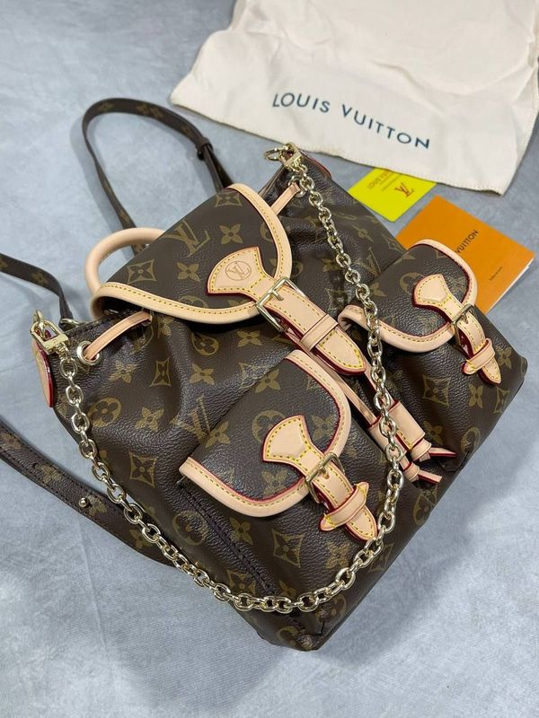Louis Vuitton LV Women's Excursion Backpack Bag Louis Vuitton Women's Designer Excursion Bag Brown Fake Rep Sale UK Woman First Copy Reps Leather Backpack Ladies Cheap Price Fakes Replica Shoulder Bags Woman 1st Copies 1:1 LV Brand Logo Luxury Canvas Purse Girls Duplicate AAA