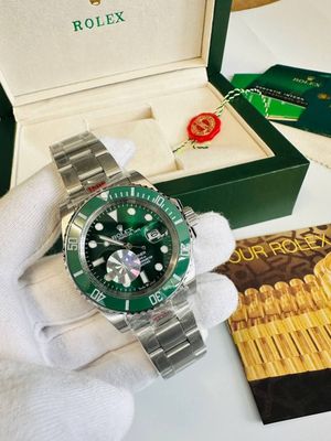 Rolex Submariner Green Dial with Silver Strap Watch Men's