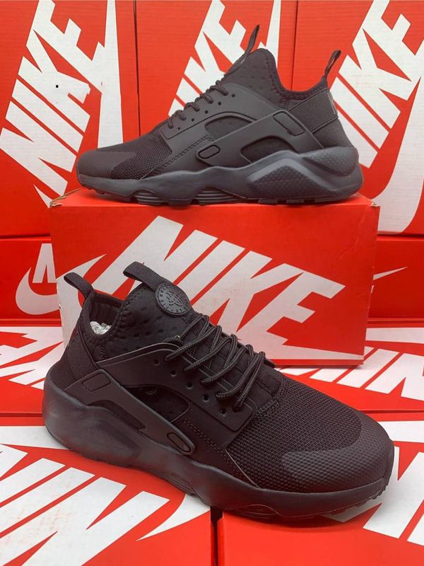 Nike Air Huarache Triple Black Men Nike Air Huarache Triple Black Men