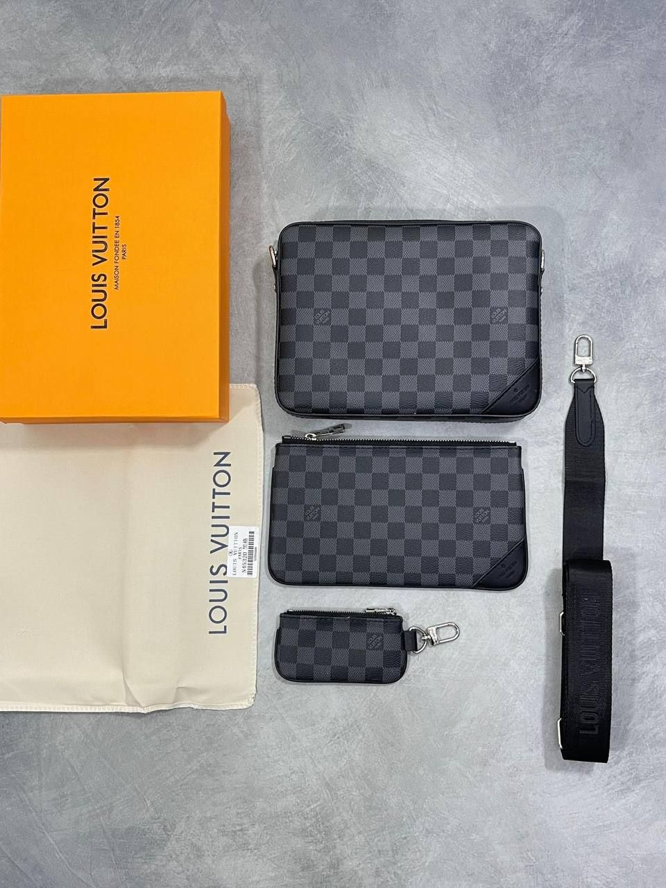 Louis Vuitton Men's Trio Messenger Black Bag Luxury Rep AAA Sale UK Men First Copy Replica Cheap Price Crossbody Reps Shoulder Bags Man Fake Designer 1st Copies 1:1 LV Brand Logo Fakes AAA Handbag Long Belt Duplicate Wallet Original 