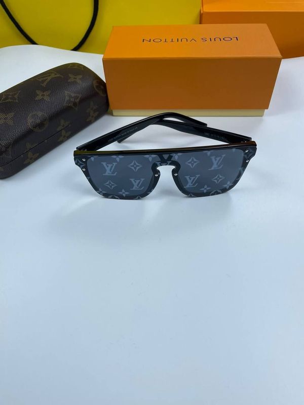Louis Vuitton Men's Women's LV Waimea Sunglasses Louis Vuitton Men Women LV Waimea Black Sunglasses Fake Rep Sale UK Man Woman First Copy Replica Cheap Price Luxury Eyewear Men's Women's 1st Copies Reps 1:1 Brand Logo Fakes Monogram Square Frame Sunglass Duplicate 1 to 1 AAA Designer