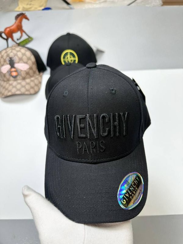 Givenchy Paris Curved Cap with Logo Black Givenchy Paris Curved Cap with Logo Black