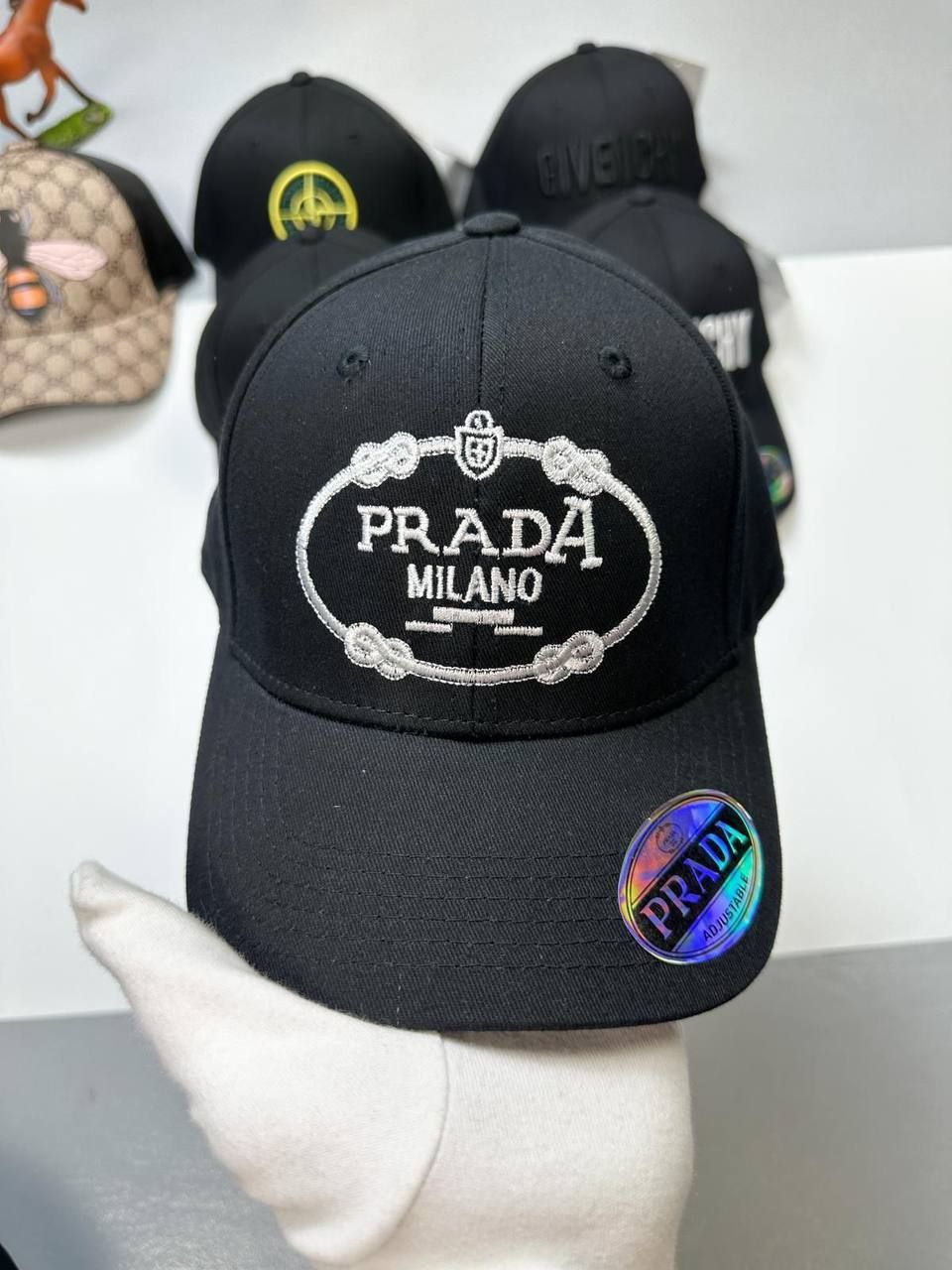 Prada Milano Re-Nylon Designer Logo Baseball Black Cap Fake Sale UK Man Woman First Copy Rep Sports Re-Nylon Caps Men Women Cheap Price Reps 1st Copies Fakes Replica 1:1 Luxury Triangle Embroidered Brand Logo 1 to 1 AAA Duplicate