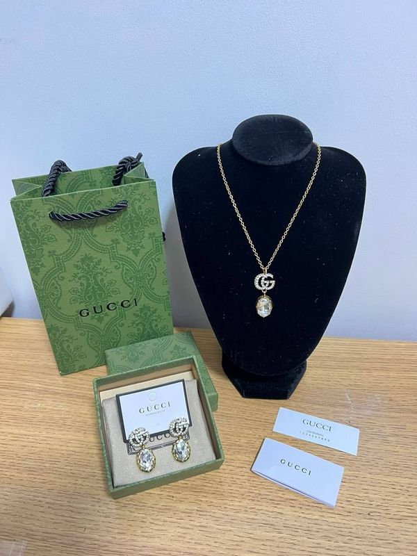 Gucci Women's GG Designer White Pearl Necklace Earrings AAA Sale UK Woman First Copy Replica Cheap Price Luxury Reps Jewellery Fashion 1st Copies Fakes Pendant Ladies 1:1 Fake Rep Jewlry Brand Logo Chain Necklaces Earrings Girls Duplicate 