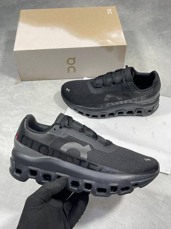 QC On Running Cloud Monster Trainers For Men's Black Magnet
