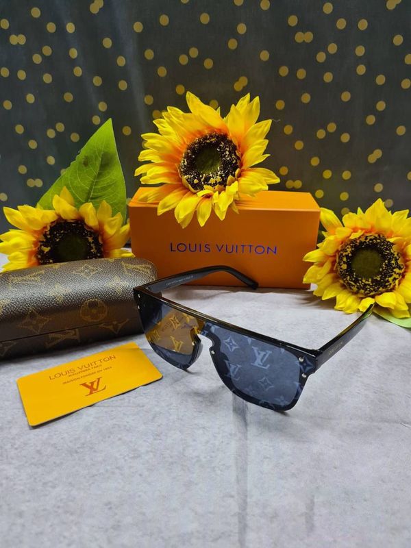 Louis Vuitton Men's Women's LV Waimea Sunglasses Louis Vuitton Men's Women's Luxury Waimea Black Sunglasses Sale UK Man Woman First Copy Replica Cheap Price Eyewear Men Women 1st Copies Fake Reps Square Frame Sunglass 1:1 LV Brand Logo Fakes Rep Unisex Duplicate 1 to 1 AAA Designer