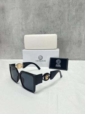 Versace Square Frame Sunglasses Black Versace Square Frame Sunglasses Black