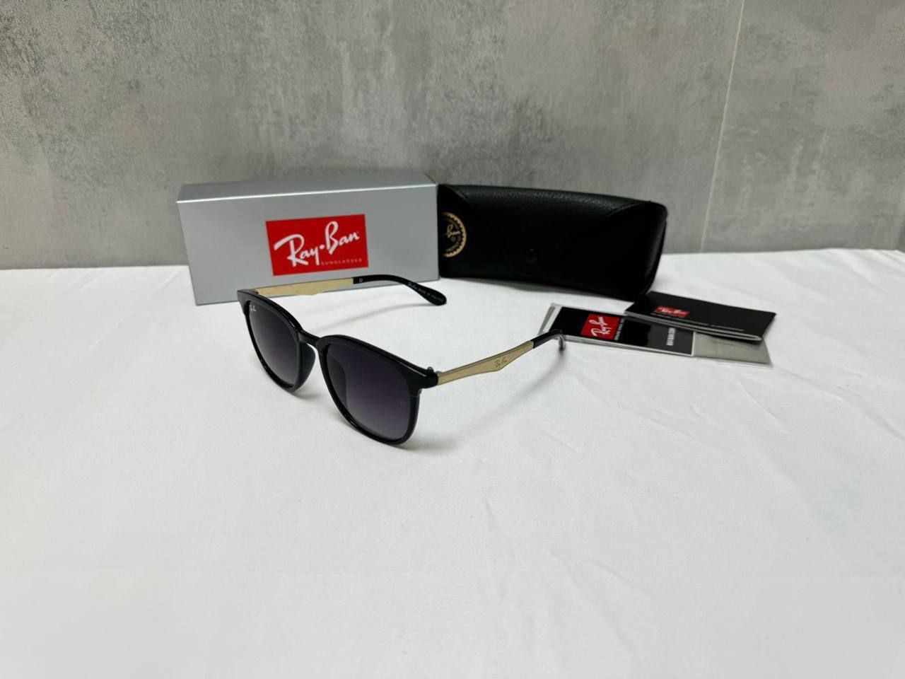 Ray-Ban RB Sunglasses Black & Golden