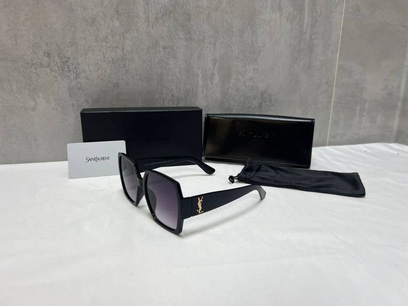 Saint Laurent Black Frame Square Sunglasses Saint Laurent Black Frame Square Sunglasses