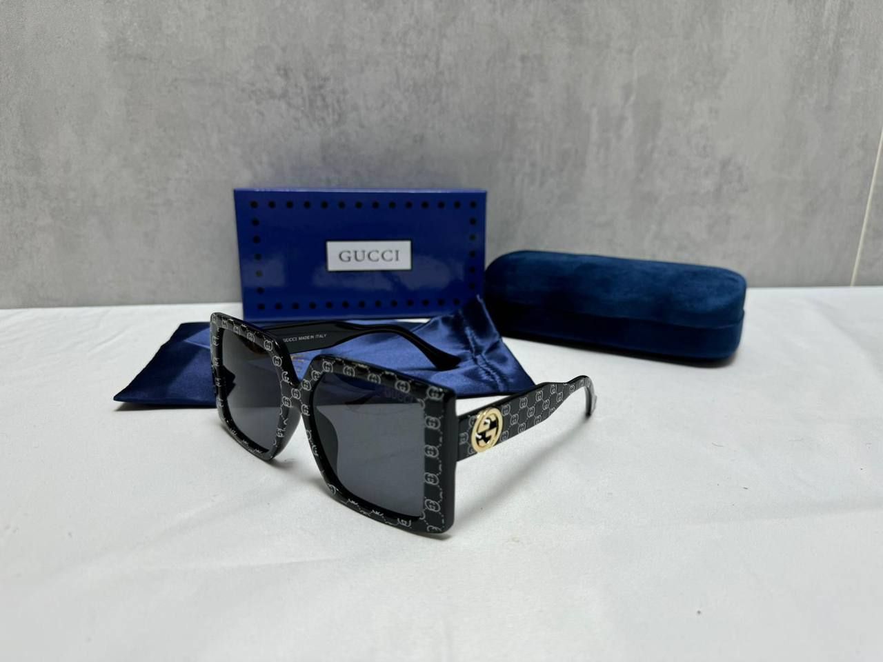 Gucci Black Square Frame Logo Sunglasses