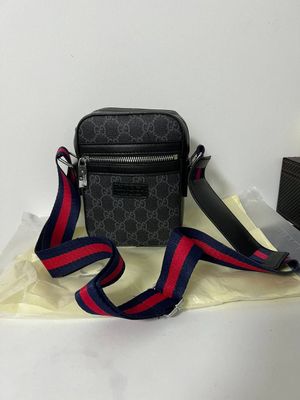 Gucci GG Men's Mini Messenger Crossbody Shoulder Bag Gucci Men's Mini Messenger Designer Black Shoulder Bag Fake Sale UK Man First Copy Replica Boys Cheap Price Cross Body Leather Luxury Supreme Canvas GG Brand Logo AAA Crossbody Bags 1st Copies Long Belts Zipper Pocket Monogram Duplicate