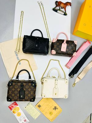 Louis Vuitton Women Petite Malle Souple Designer Bag Black Brown Pink White Sale UK Women's First Copy Cheap Price Handbag Fake Replica Crossbody Luxury Reps Leather Pouch Woman 1st Copies Shoulder Bags Ladies Fakes Rep 1:1 LV Brand Logo AAA Duplicate 