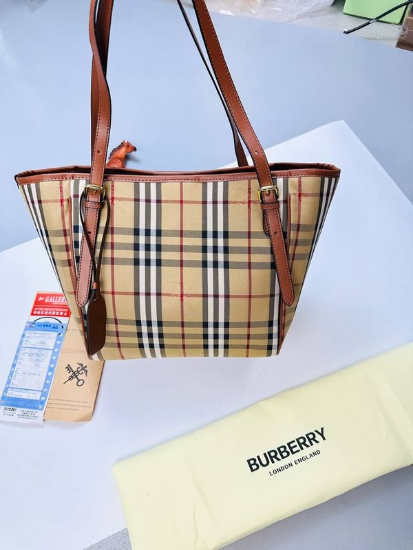 Burberry Nova Check Tote Bag For Women's Burberry Nova Check Tote Bag For Women's