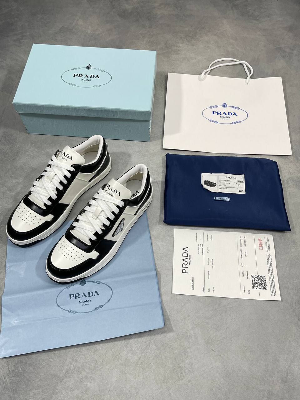 Prada Milano Men's Downtown Leather Black White Trainers Fake Rep Sale UK Men First Copies Sneakers Man Replica Trainer Cheap Price Fakes Reps Sneaker 1st Copy Luxury Brand Logo Shoe 1:1 Trainer 1 to 1 Designer Casual Shoes AAA Duplicate