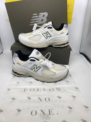 New Balance 2002R Atlas Lemon Haze Sneakers For Men's New Balance 2002R Atlas Lemon Haze Sneakers For Men's