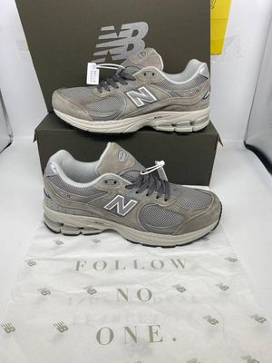 New Balance 2002R Marblehead Grey Sneakers For Men's New Balance 2002R Marblehead Grey Sneakers For Men's