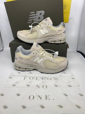New Balance 2002R Trainers Beige For Men's New Balance 2002R Trainers Beige For Men's