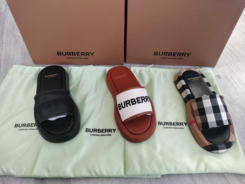 Burberry Slides in Different Colors For Women's Burberry Slides in Different Colors For Women's