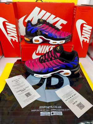 Nike Men's Trainers Trainer TNS TN's 1:1 Patta FC Barcelona Culers del Món	Nikes Air Max Plus TN Men Mens Rep Replica Shoes Fake Man Mans Duplicate Sneakers Copy Cheap Sneaker Sale UK Reps MAX.TN Air.Max FN8260-001 Rush Fuchsia Deep Royal Blue Black White