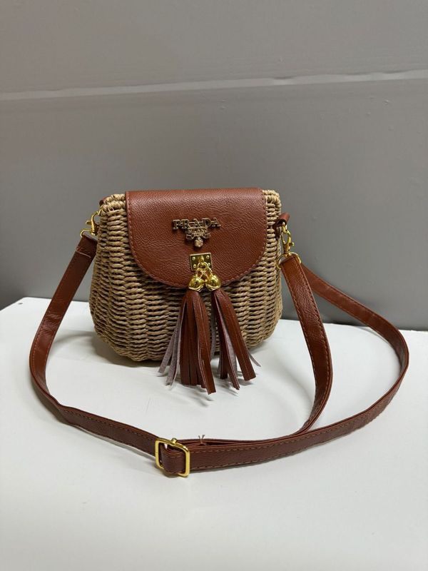 Prada Milano Handmade Woven Straw Beach Bag Prada Milano Women's Luxury Straw Beach Brown Bag Fake AAA Sale UK Woman First Copy Replica Crossbody Women Cheap Price Mini Bags 1st Copies Fakes Reps 1:1 Brand Logo Canvas 1 to 1 Rep Designer Shoulder Purse Duplicate