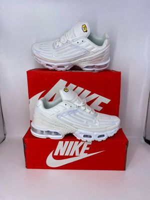 Nike Air Max Plus 3 Triple White Trainers For Men's Nike Men's Trainers Trainer 1:1 Triple White AAA Vast Grey Nikes Air Max Plus 3 Men Mens Rep Replica Shoes Fake Man Mans Duplicate Sneakers First Copy Cheap Sneaker Sale UK Reps MAX.Plus Air.Max CW1417-100 Best Quality