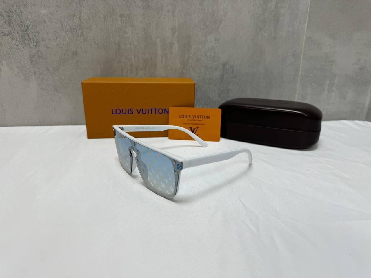 Louis Vuitton Men's Women's Square Designer White Sunglass Sale UK Man Woman First Copy Replica Sunglasses Luxury Cheap Price Eyewear Men Women Fashion Frame 1st Copies Fake Rep 1:1 LV Brand Logo Fakes Reps 1 to 1 Duplicate Boys Girls 
