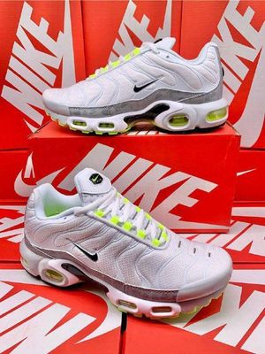 Nike Men's Trainers Trainer TNS TN's 1:1 Platinum Grey Logos	Nikes Air Max Plus TN Men Mens Rep Replica Shoes Fake Man Mans Duplicate Sneakers Copy Cheap Sneaker Sale UK Reps MAX.TN Air.Max DB0682-002 White Black Reflective