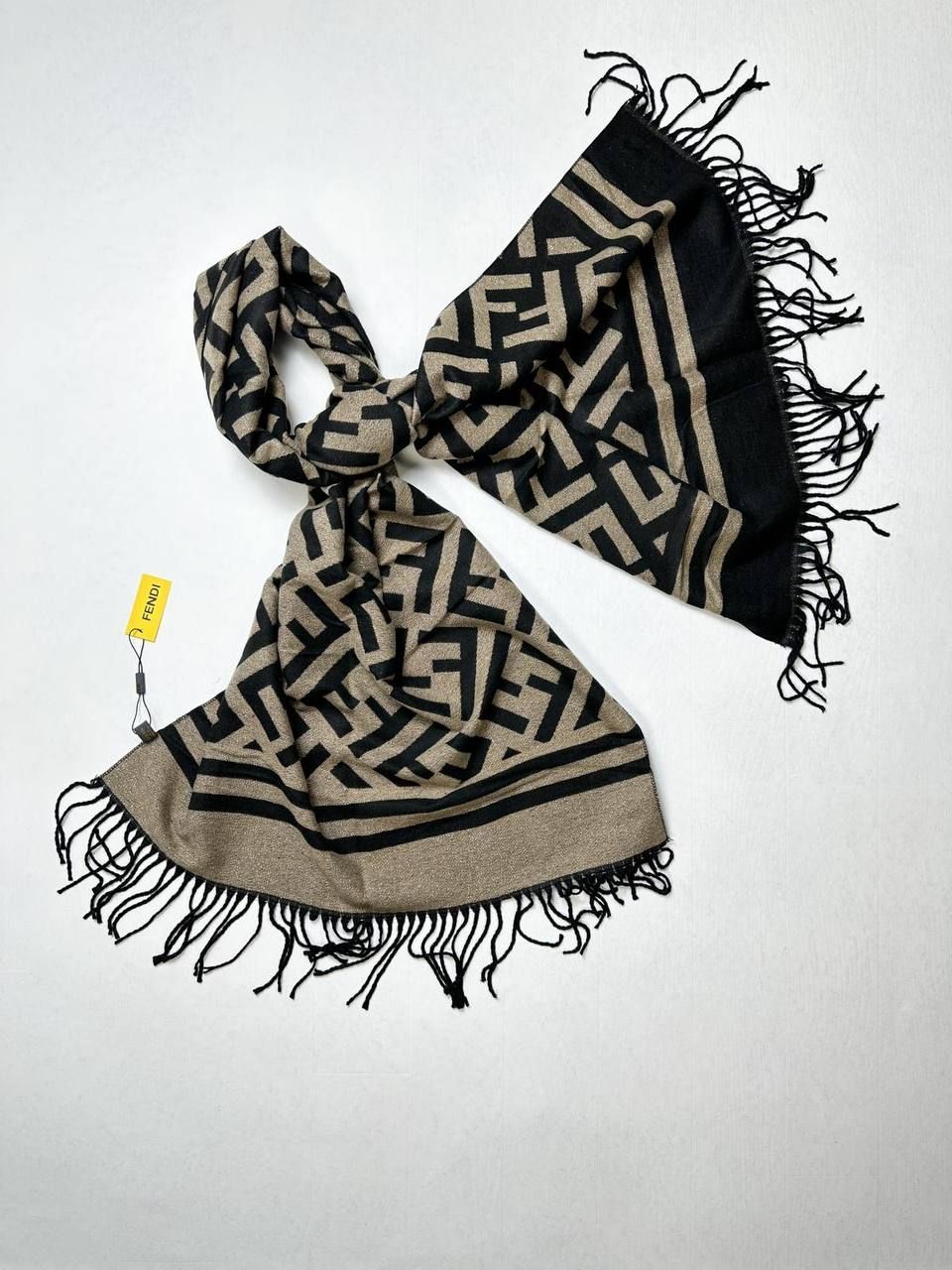 Fendi Wool Scarf Silk Jacquard Winter Fashion For Women in 2 Colors, Colors: Black