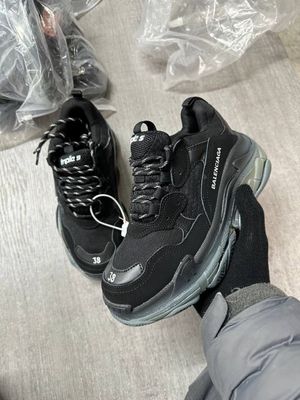 Balenciaga Women Trainers Triple S Replica Sneakers SSS Black Women's Reps First Copy Trainer Leather Sneaker Shoes Runners Rep Ladies Luxury Sole Runner Fake Shoe Cheap Sale UK Balenciaga Women Trainers Triple S Replica Sneakers SSS Black Women's Reps First Copy Trainer Leather Sneaker Shoes Runners Rep Ladies Luxury Sole Runner Fake Shoe Cheap Sale UK