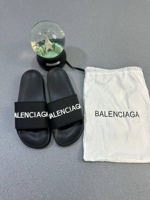 Balenciaga Men's Replica Sliders Black Pool Slide Leather Fluffy Sandal Rep Men Cheap Slippers Comfortable Slip Reps Luxury Sandals White Logo Boys Fake Slides Sale UK First Copy Balenciaga Men's Replica Sliders Black Pool Slide Leather Fluffy Sandal Rep Men Cheap Slippers Comfortable Slip Reps Luxury Sandals White Logo Boys Fake Slides Sale UK First Copy