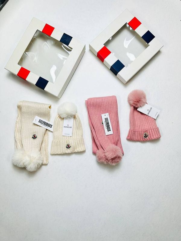 Moncler Knit Cap Hat Winter Style Essential Moncler Knit Cap Hat Winter Style Essential