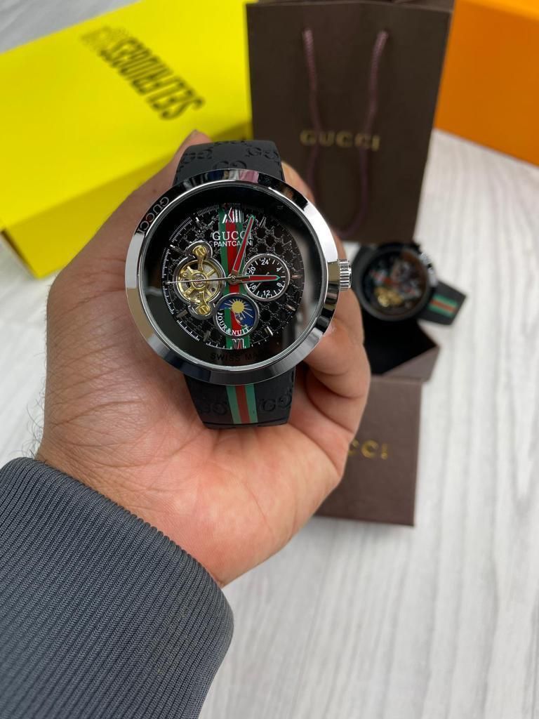 Gucci Pantcaon Automatic Watch Comes With Box For Men, Colors: Silver