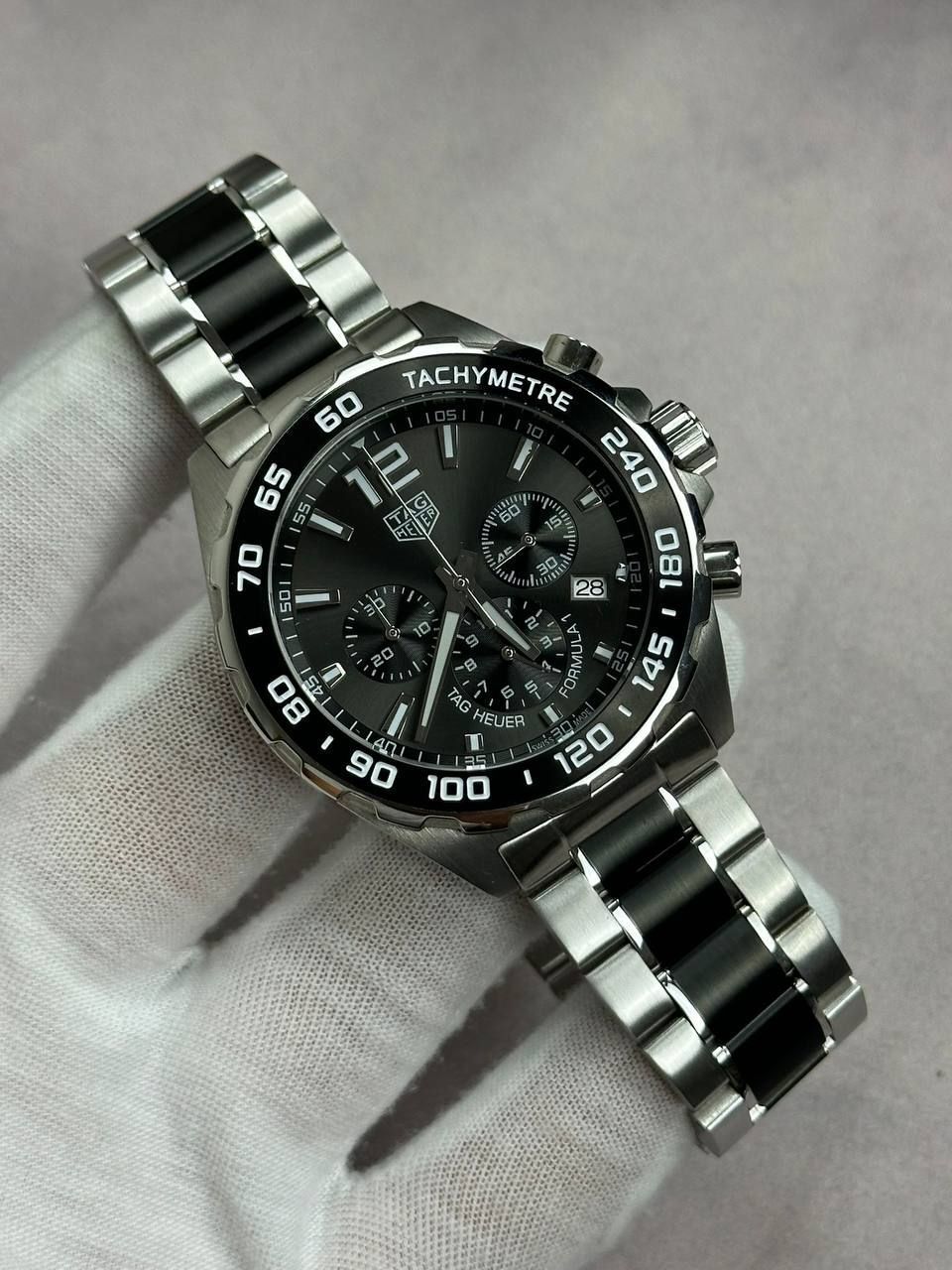TAG Heuer Formula 1 Different Watches Men's, Colors: Black/Grey