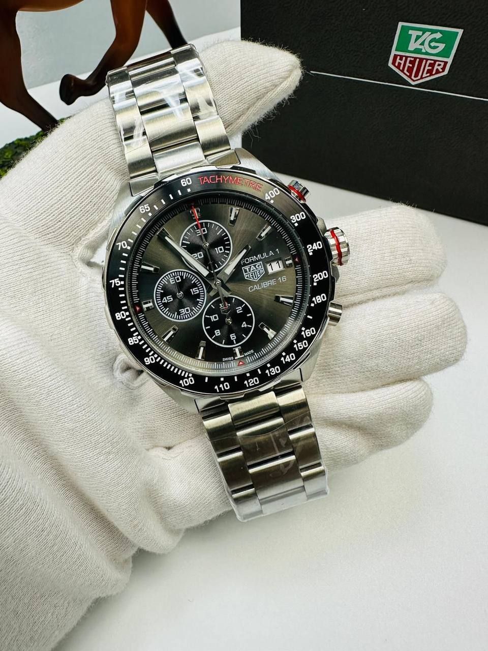 Tag Heuer Chronograph Formula 1 Calibre 16 Men's Watch, Chain Colors: Silver