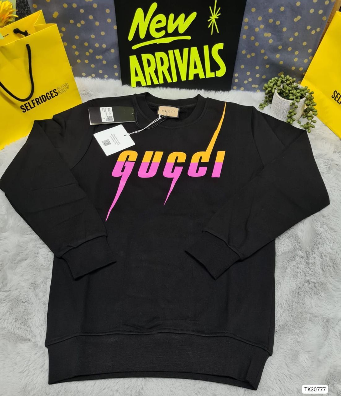 Gucci Men Women Designer Blade Logo Print Rep Black Jumper Sale UK Man Woman First Copy Cheap Price Fakes Replica Jumper Luxury 1st Copies Cardigans Knitwear Fashion Brand Sweatshirt 1:1 AAA Reps Mans Womans Fake Sweat Shirts Duplicate 