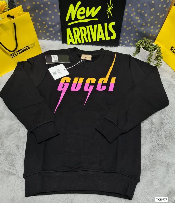 Gucci Blade Logo Print Crew Neck Jumper Gucci Men Women Designer Blade Logo Print Rep Black Jumper Sale UK Man Woman First Copy Cheap Price Fakes Replica Jumper Luxury 1st Copies Cardigans Knitwear Fashion Brand Sweatshirt 1:1 AAA Reps Mans Womans Fake Sweat Shirts Duplicate