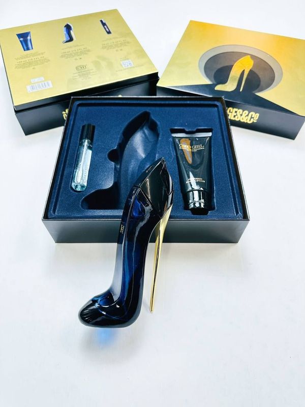 Carolina Herrera Good Girl Gift Set Carolina Herrera Good Girl Gift Set