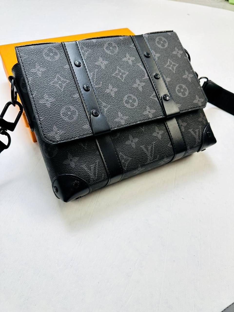 Louis Vuitton Men's Eclipse Trunk Messenger PM Crossbody Bag, Colors: Black