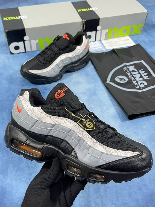 Nike Air Max 95 Grey Reflective Trainers For Men's Nike Air Max 95 Grey Reflective Trainers For Men's