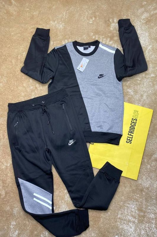 Nike Sportswear Men's Tracksuit in 2 Colors Nike Sportswear Men's Tracksuit in 2 Colors