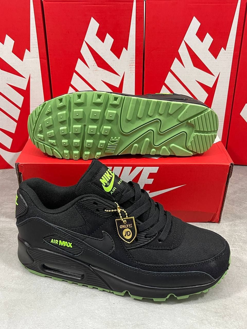 Nike Men's Trainers Chlorophyll Black Trainer 90s 90's Green	Nikes Air Max 90 Men Mens Rep Replica Shoes Fake Man Mans Duplicate Sneakers in AAA First Cheap Sneaker Shoe Best Copies Sale UK Reps MAX.90 Air.Max DQ4071-005 1:1