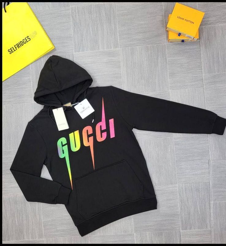 Gucci Men's Women's Graphic Popover Hoodie Gucci Men's Women's Designer Replica Fake Rep Black Hoodie Sale UK Man Woman GG Brand Logo First Copy Replica Cheap Price Hoodies 1st Copies Sweatshirts Men Women Fashion Casual Winter Wear Luxury Original Sweat Shirts Hooded Cotton