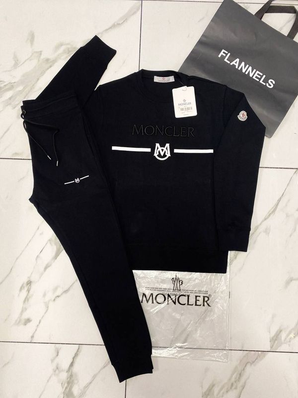 Moncler Crew Neck Tracksuit For Men's in 2 Colors