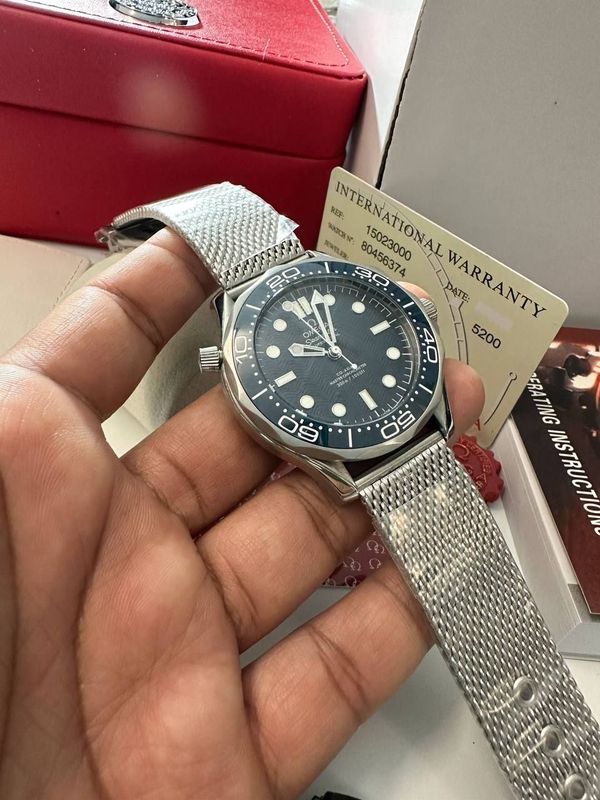 Omega Seamaster Diver 300m James Bond Watch For Men's Omega Seamaster Diver 300m James Bond Watch For Men's