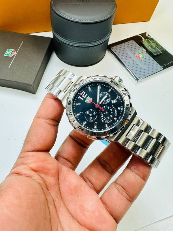 Tag Heuer Formula 1 Black Dial Men's Steel Watch Tag Heuer Formula 1 Black Dial Men's Steel Watch