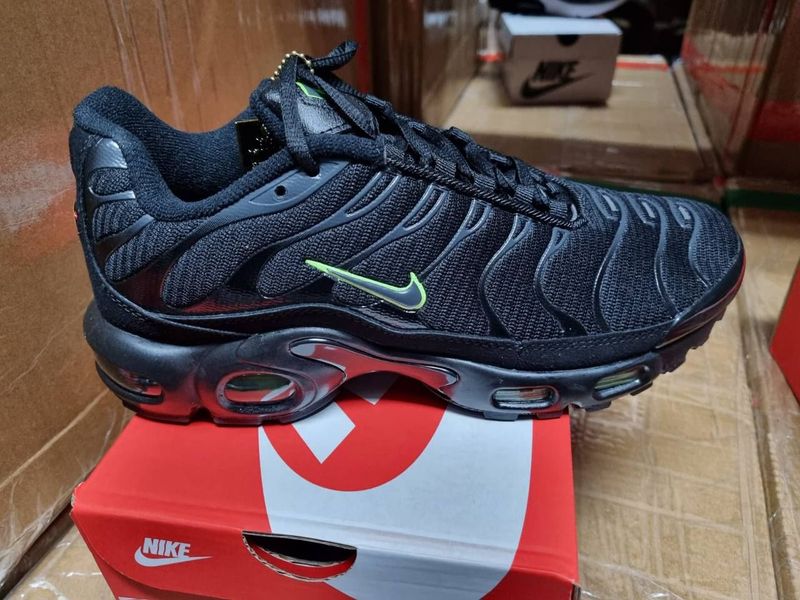 Nike TN Air Max Plus Black Electric Green For Men's Nike TN Air Max Plus Black Electric Green For Men's