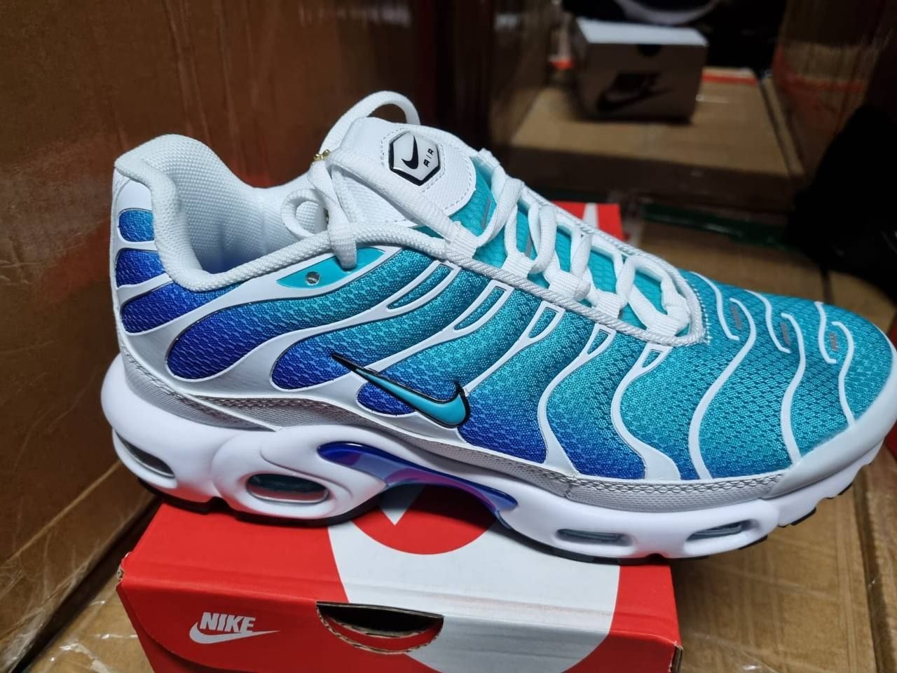 Nike Men's Trainers Trainer TNS TN's 1:1 Sky Blue Battle AAA	Nikes Air Max Plus TN Men Mens Rep Replica Shoes Fake Man Mans Duplicate Sneakers Copy Cheap Sneaker Sale UK Reps MAX.TN Air.Max 852630-411 Gaze Black Copies Ist